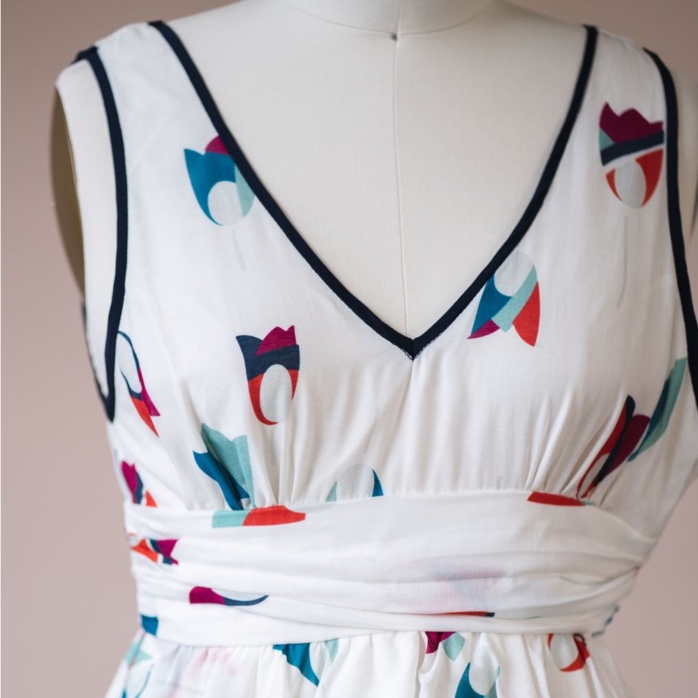 Ruffled Tunic/Dress As Seen On Zoey Deschanel In Our Idiot Brother (US 0) - Picture 3 of 6
